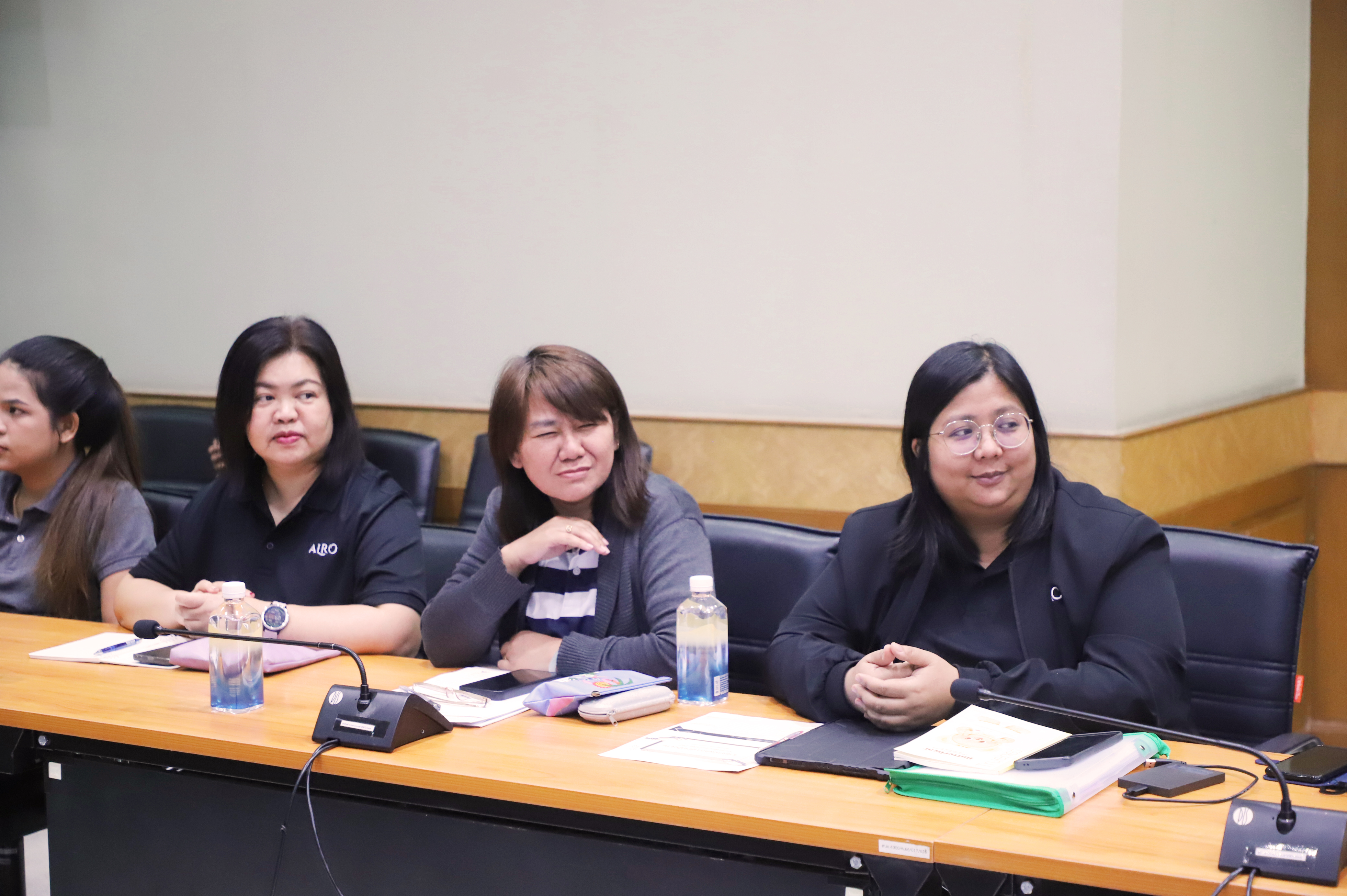 title - สำนักบริหารกองทุน (สบท.)  จัดการประชุมภายใน เพื่อติดตามเร่งรัดการดำเนินงานตามกรอบหน้าที่และตัวชี้วัด